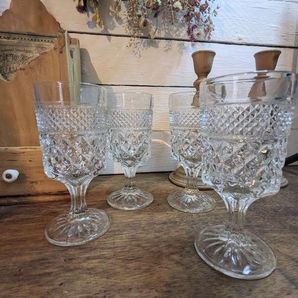 Set of Four Wexford Wine / Water Goblets - Picture 1 of 7